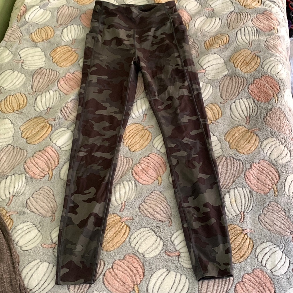 Athletic works running walking yoga pant.  Camo color